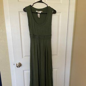 Max Studio Sleeveless Army/Fern Green Maxi Dress (M)